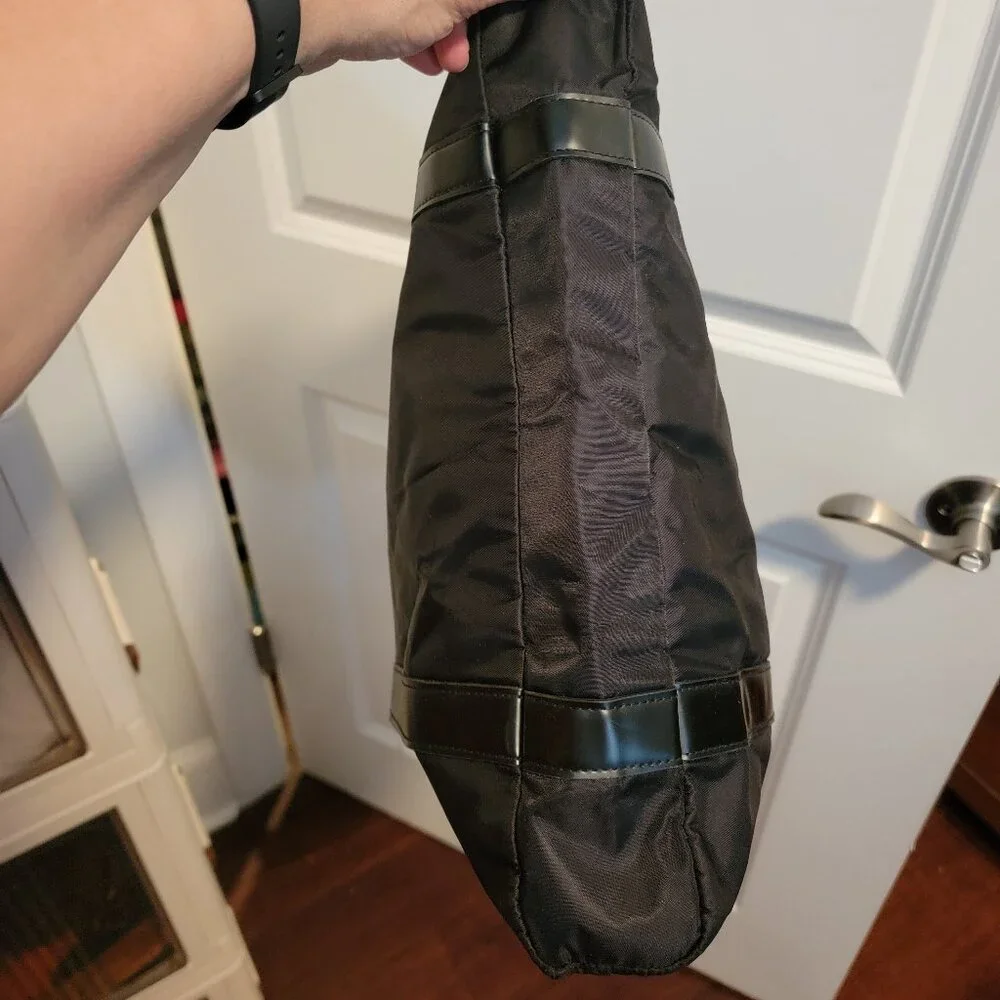 NWOT Givenchy Parfums Tote Bag/Purse Black Nylon Purse With Gold Hardware - Picture 5 of 13